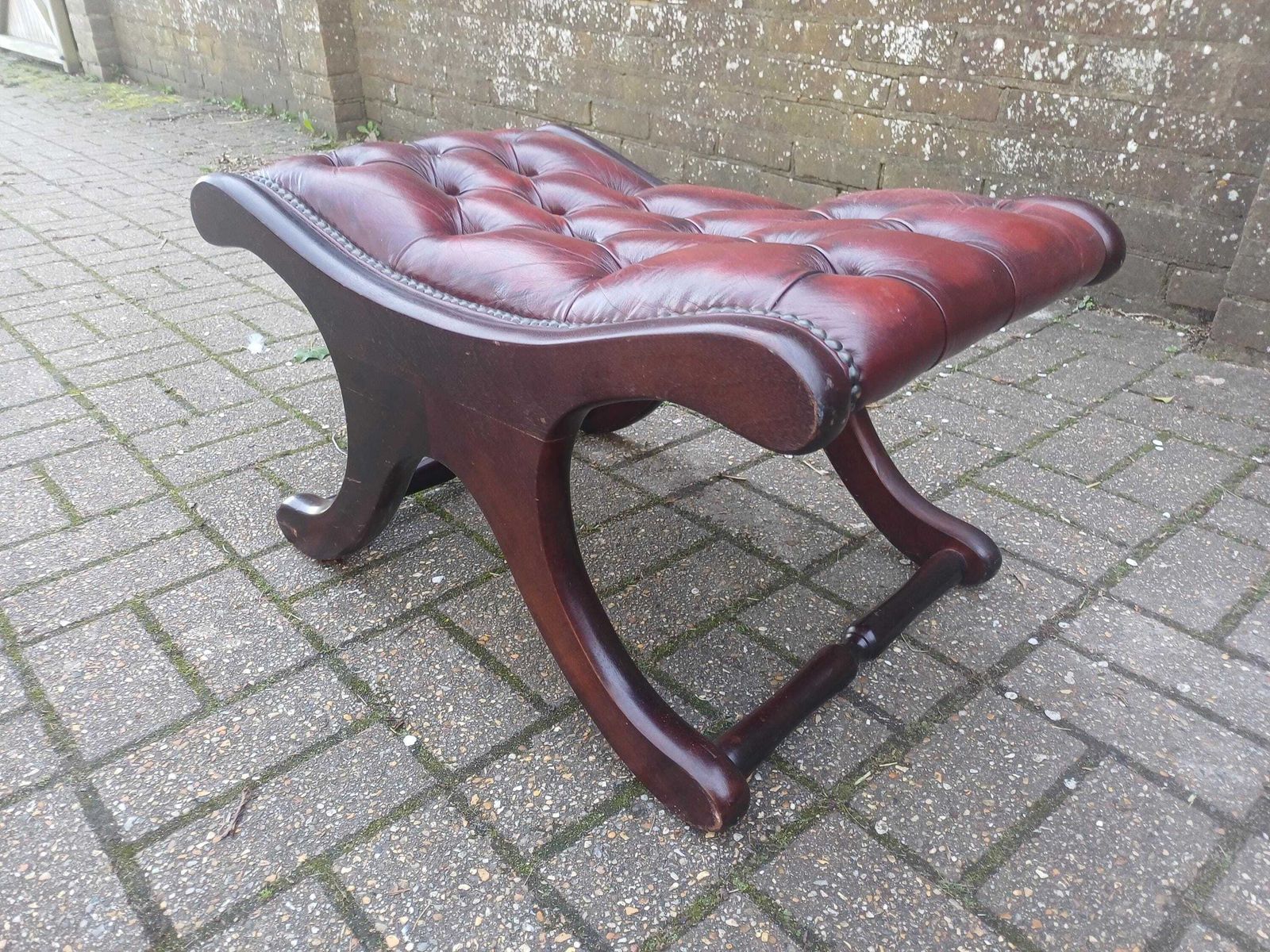 Furniture Vintage 1980s Mahogany Style Buttoned Footstool – Red Tufted Upholstery, Brass Stud Detail, Sturdy Repro Classic photo