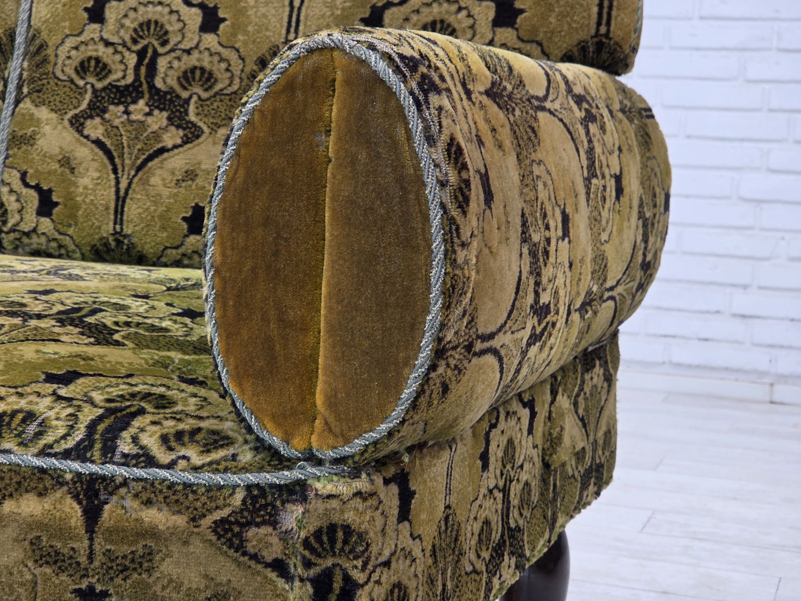 1930s, Danish 2 Seater Drop Arm Daybed/Sofa, Green Furniture Velour. photo vinterior