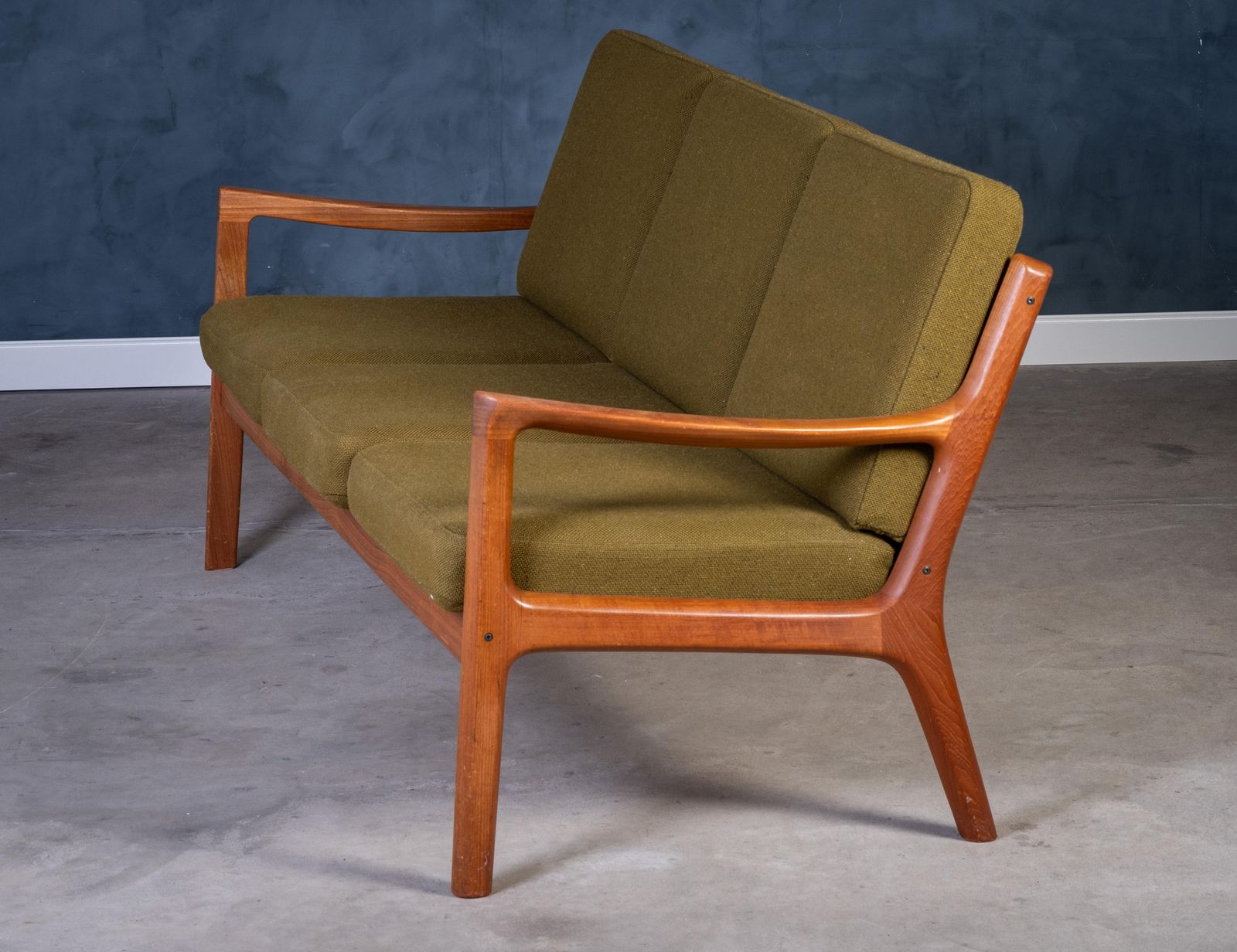 Senator Sofa In Teak By Ole Wanscher For France & Søn / France & Daverkosen, Den photo vinterior