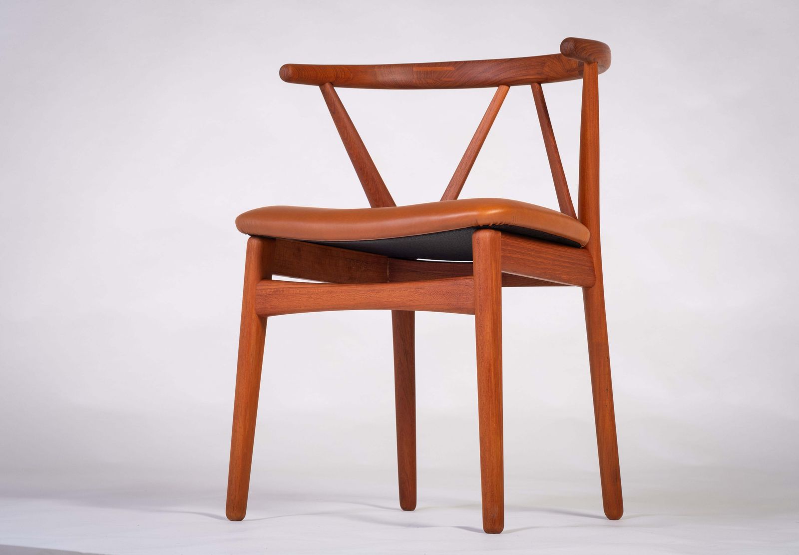 photo for sale Fauteuil Van Henning Kjærnulf Voor Bruno Hansen, Denemarken, Jaren 1960