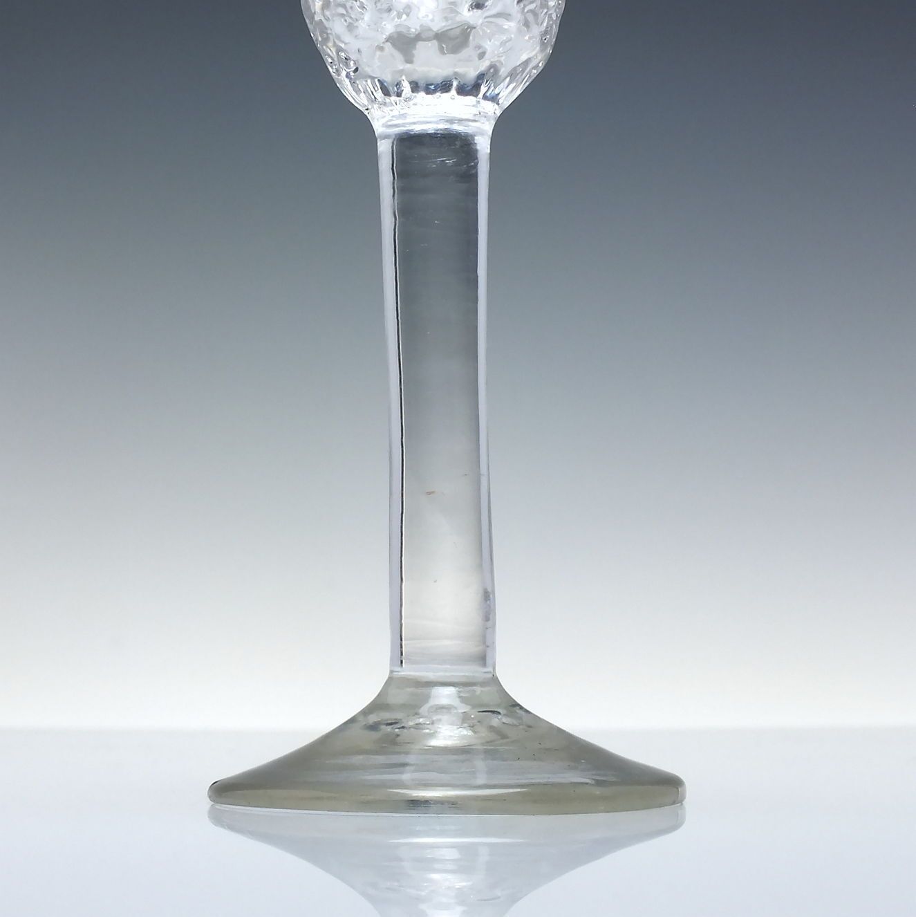 Rare 18th Century Engraved And Nut Moulded Plain Stem Wine Glass C1750 photo vinterior