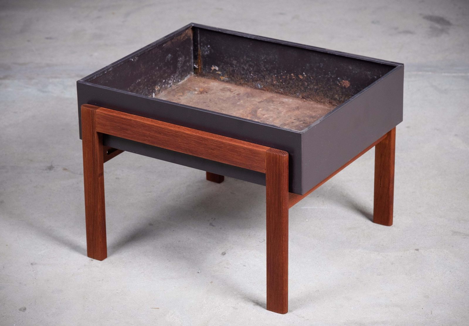 photo furniture Mid Century Danish Rosewood Planters, 1960s, Set Of 2