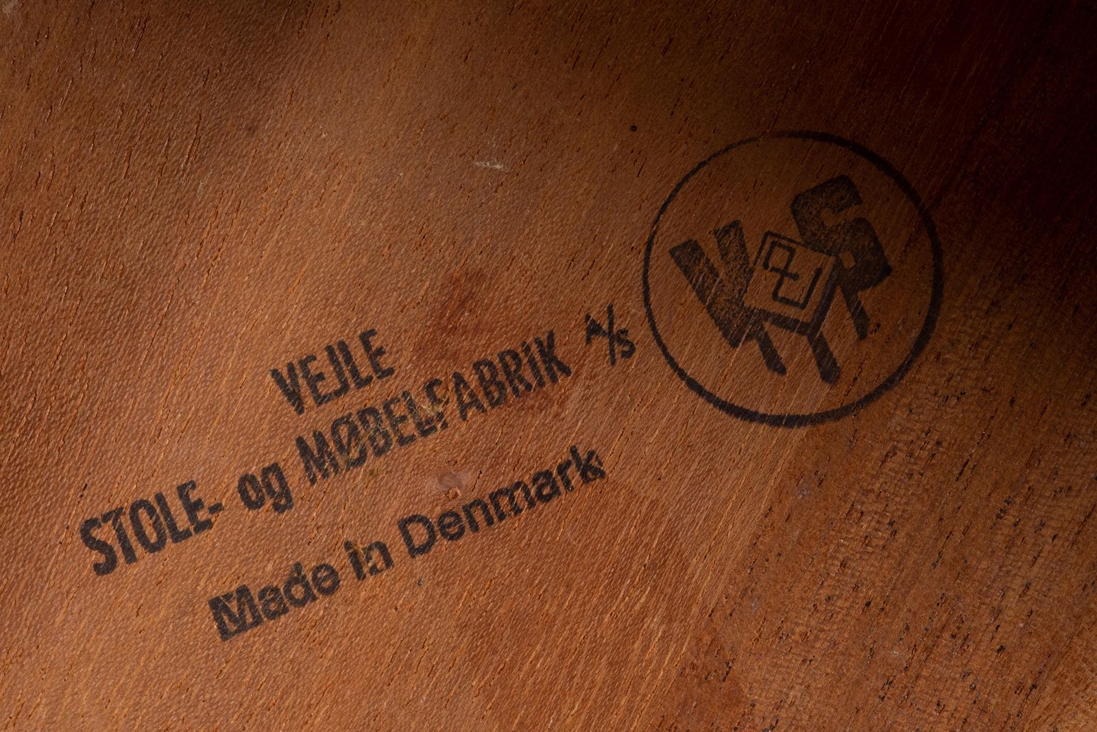 Side Table In Rosewood By Henning Kjærnulf For Vejle Mobelfabrik, 1960s photo vintage