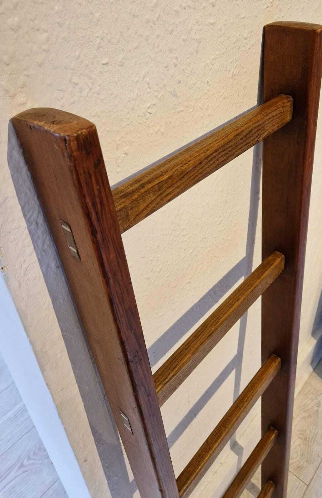 Wooden Ladder Display Blankets Towels, Rich Brown Woodgrain Finish photo Home Decor