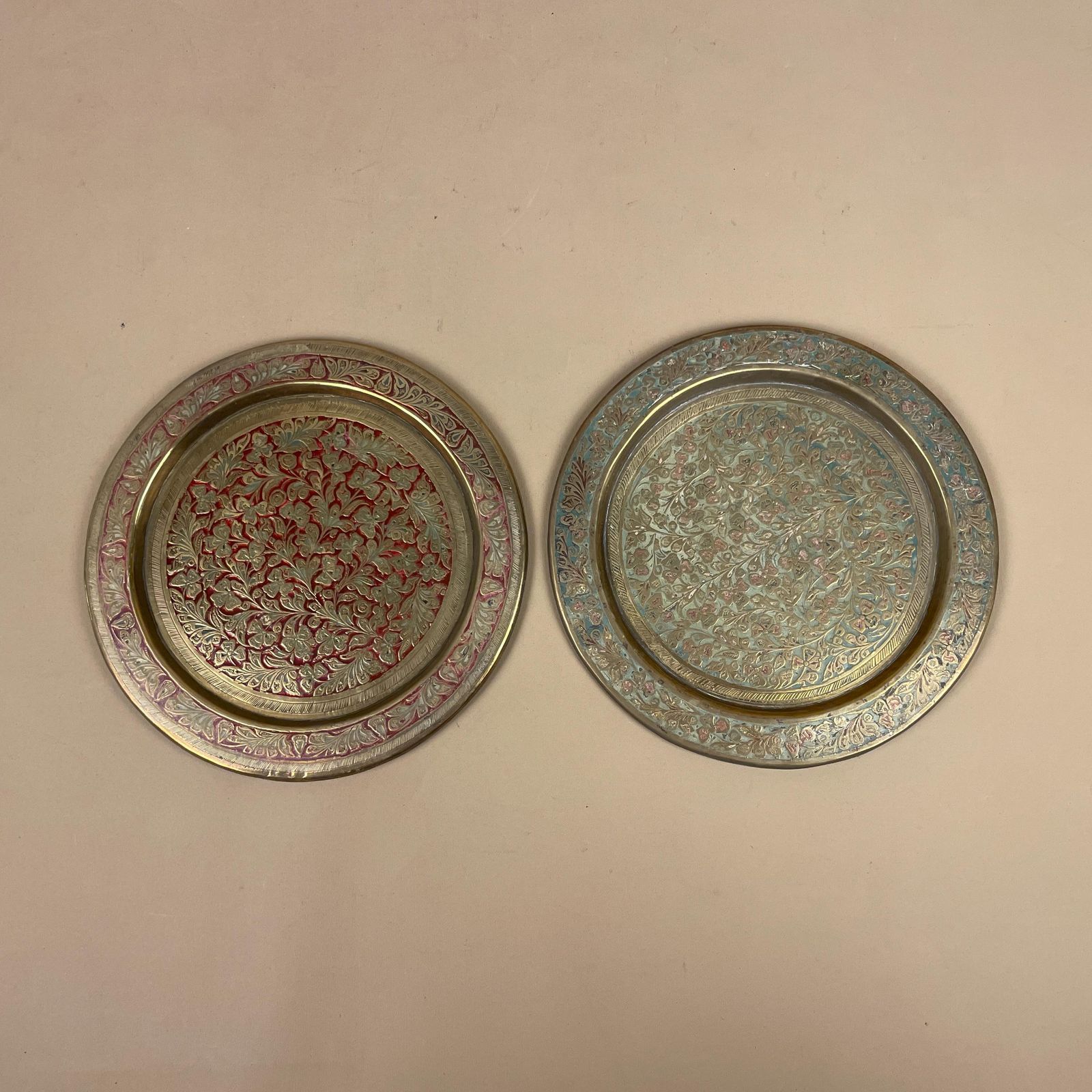 Set Of 2 Antique Metal Gold Indian Patterned Brass Tray 18cm Plate Handmade Etched Intricate Decorative Patterned Wall Art Round Vintage