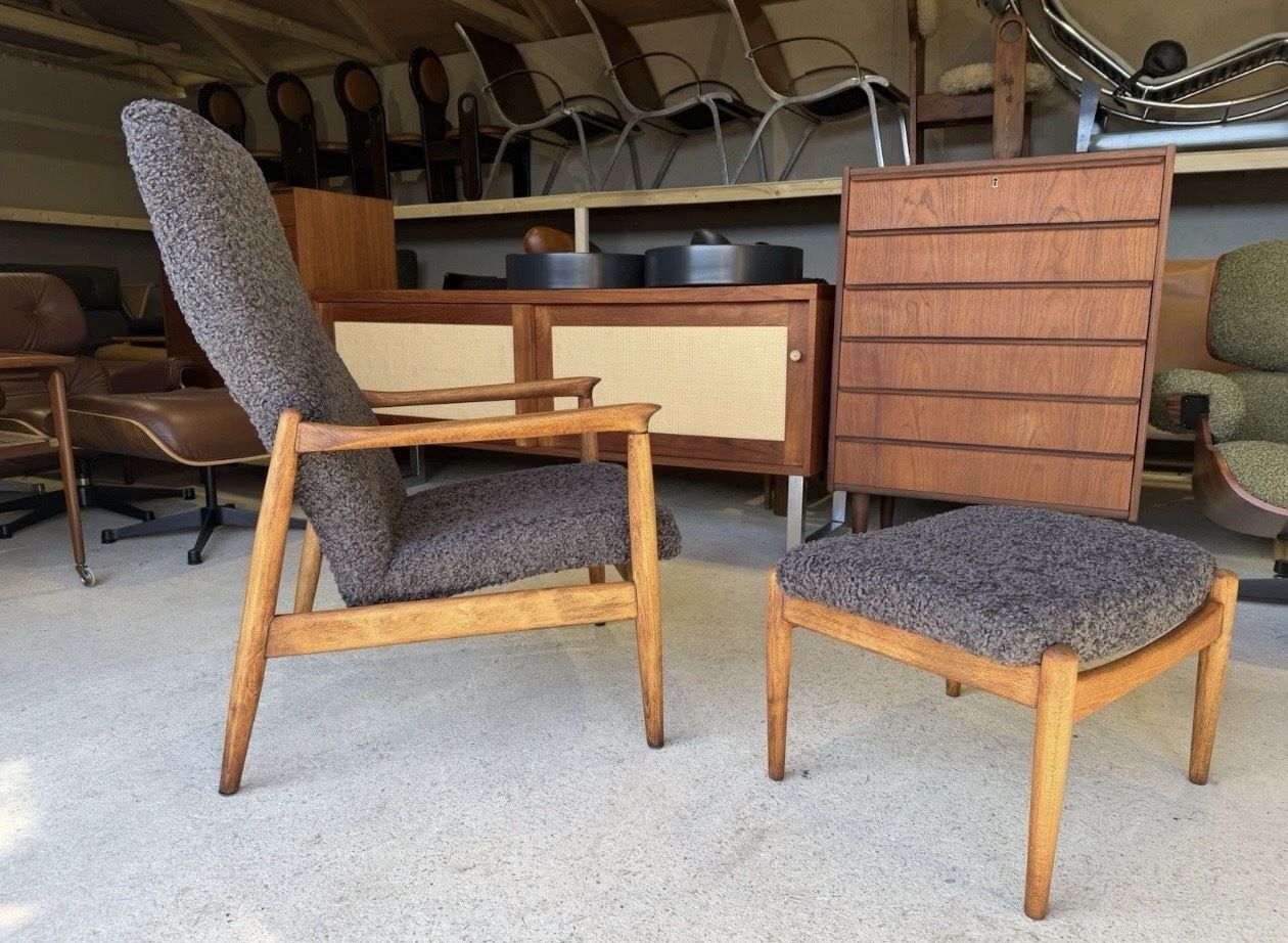 photo furniture Mid Century Armchair With Footstool By Edmund Homa Gfm 64 Design 1960s