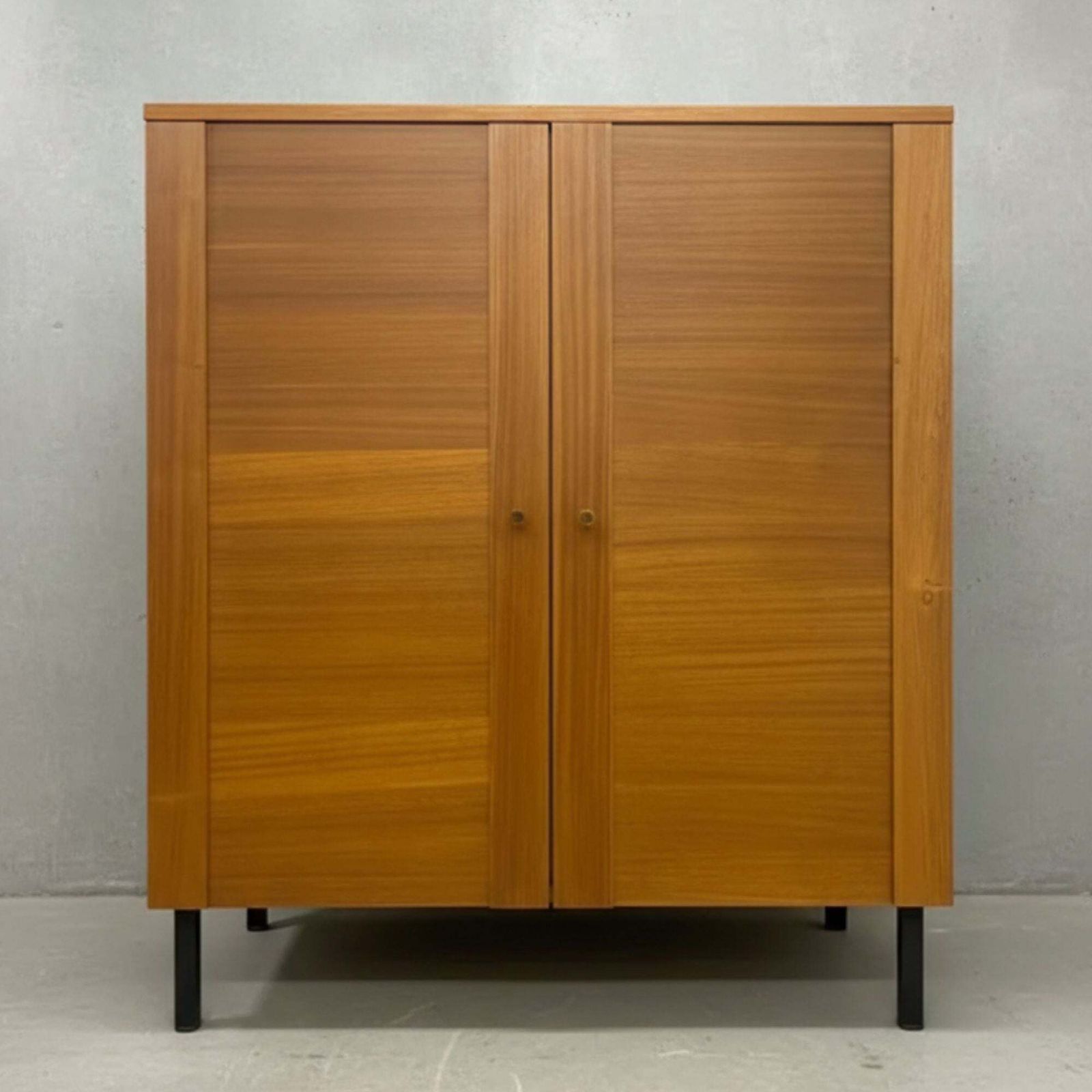 Retro Kast "Hikor" – Jaren 1970, Tsjecho Slowakije photo buy