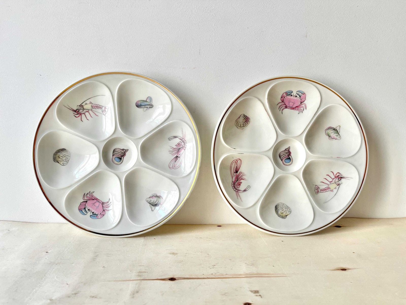 Set Van 2 Porseleinen Oesterplaten Van Louis Lourioux Uit Limoges, Jaren 1960 – Vintage Frans Serviesgoed photo furniture