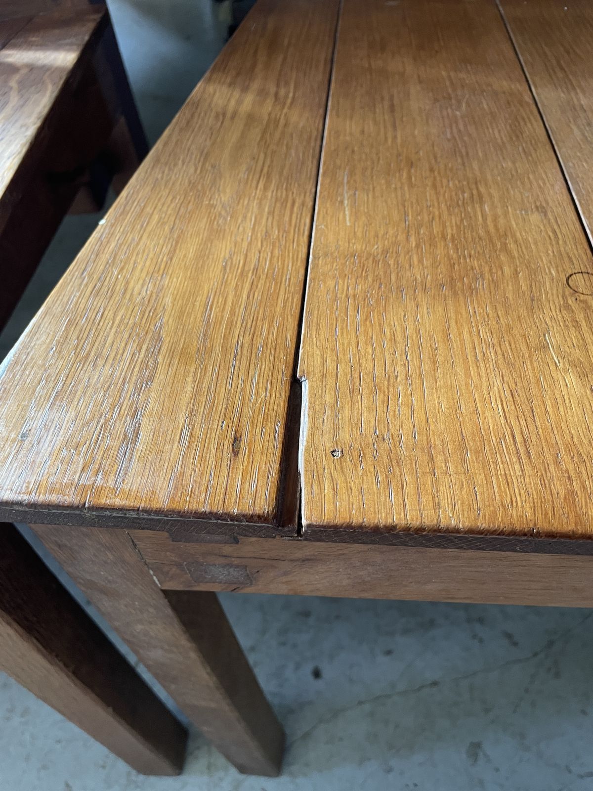 photo vinterior Set Of 10 Golden Oak Acorn Man Chairs Ex York Minster
