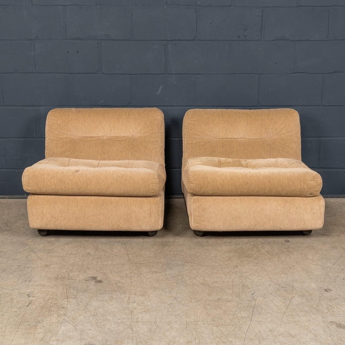 5604.0 An Italian "Amanta" 4 Piece Modular Sofa By Mario Bellini For B&B Italia C.1980 photo