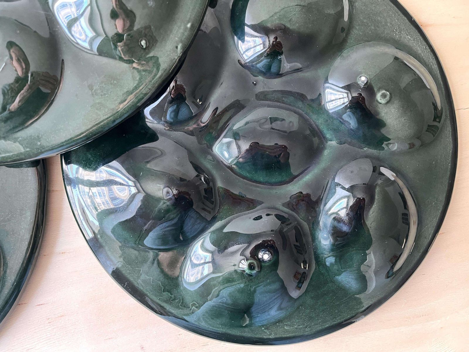 photo vintage Set Of 5 Oyster Plates Signed St Clement France, 60s French Ceramic, Vintage Majolica Seafood Dishes
