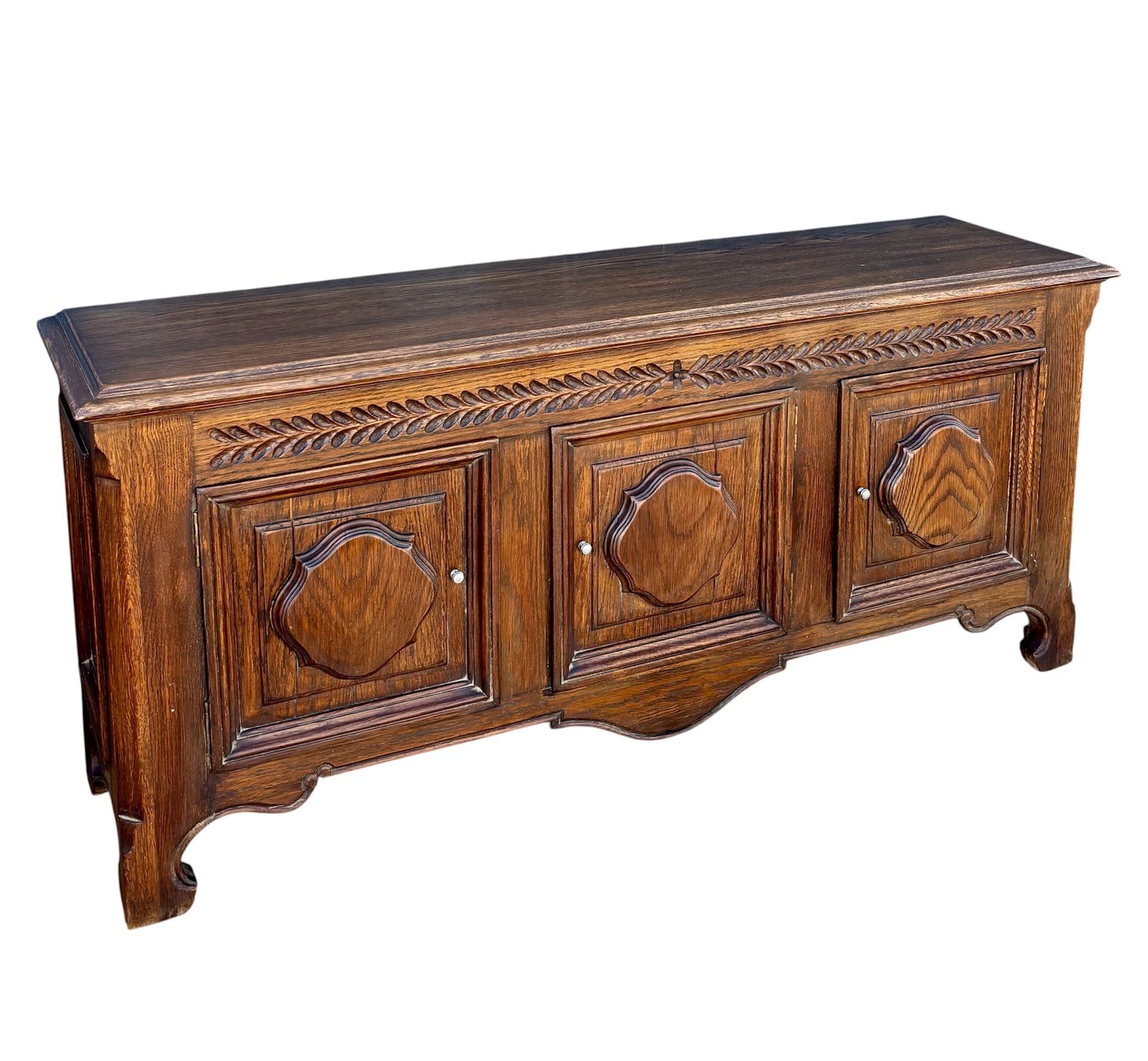 Spaans Renaissance Revival eiken dressoir met drie deuren, 1930