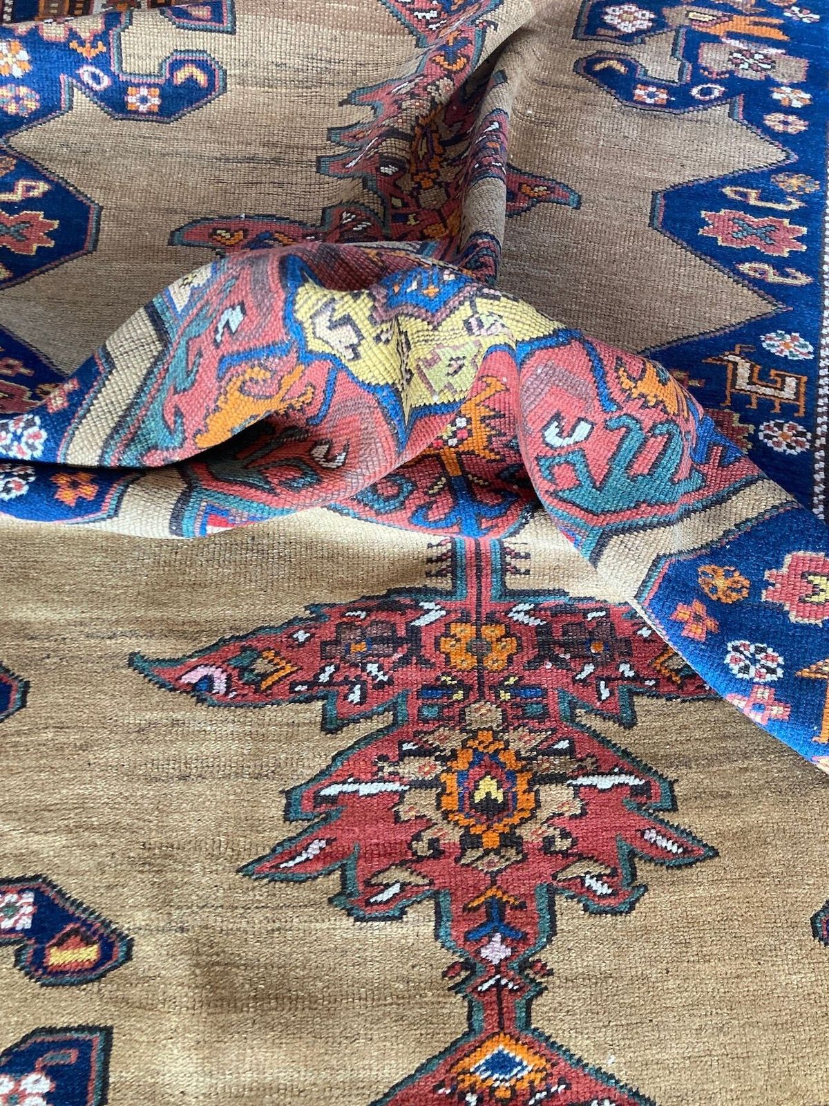 photo vintage Antique Caucasian Rug 1.81m X 1.24m