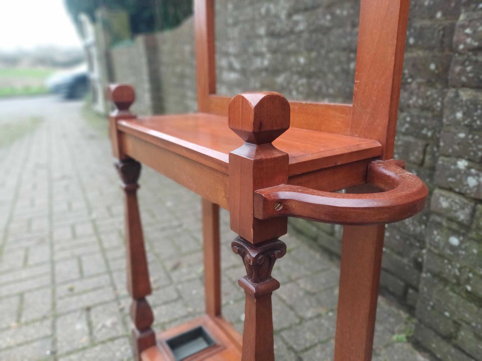 photo vintage Antique Victorian Mahogany Hall Hat Stand Coat Rack Bevelled Mirror Umbrella Stand Copper Hooks Restored Entryway Storage Free Hand Delivery