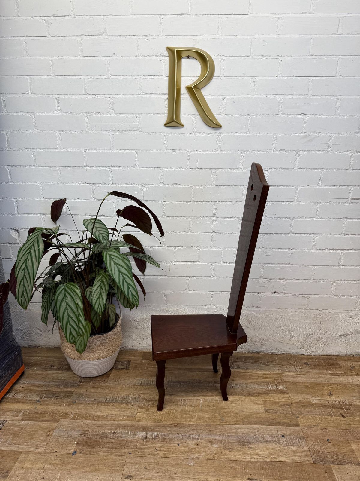 photo furniture Arts & Crafts Oak Decorative Low Chair | Early 20th Century Spinning Chair.