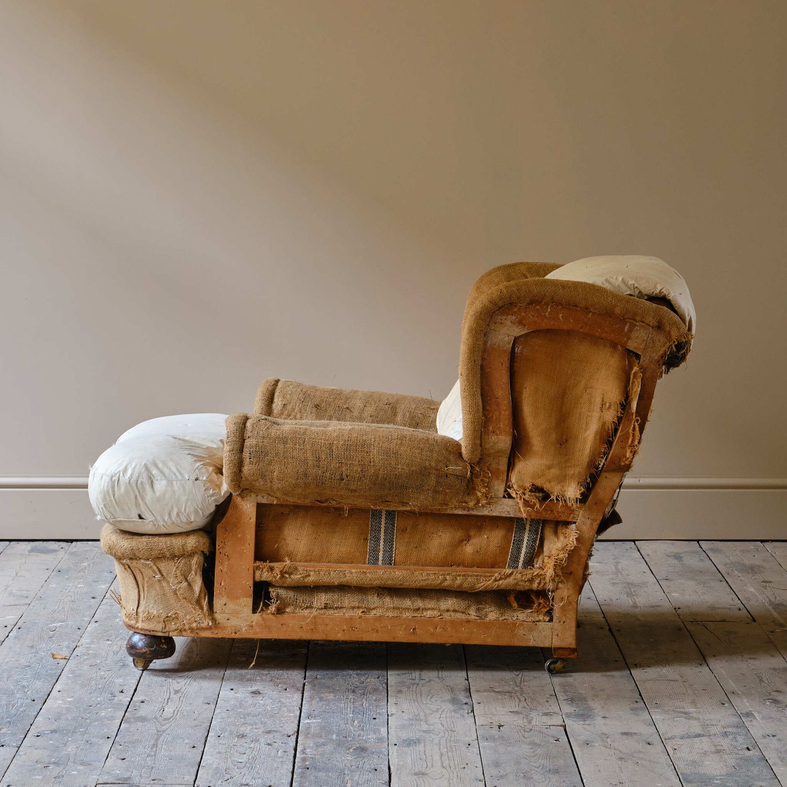 photo furniture Harrods Country House Armchair And Footstool