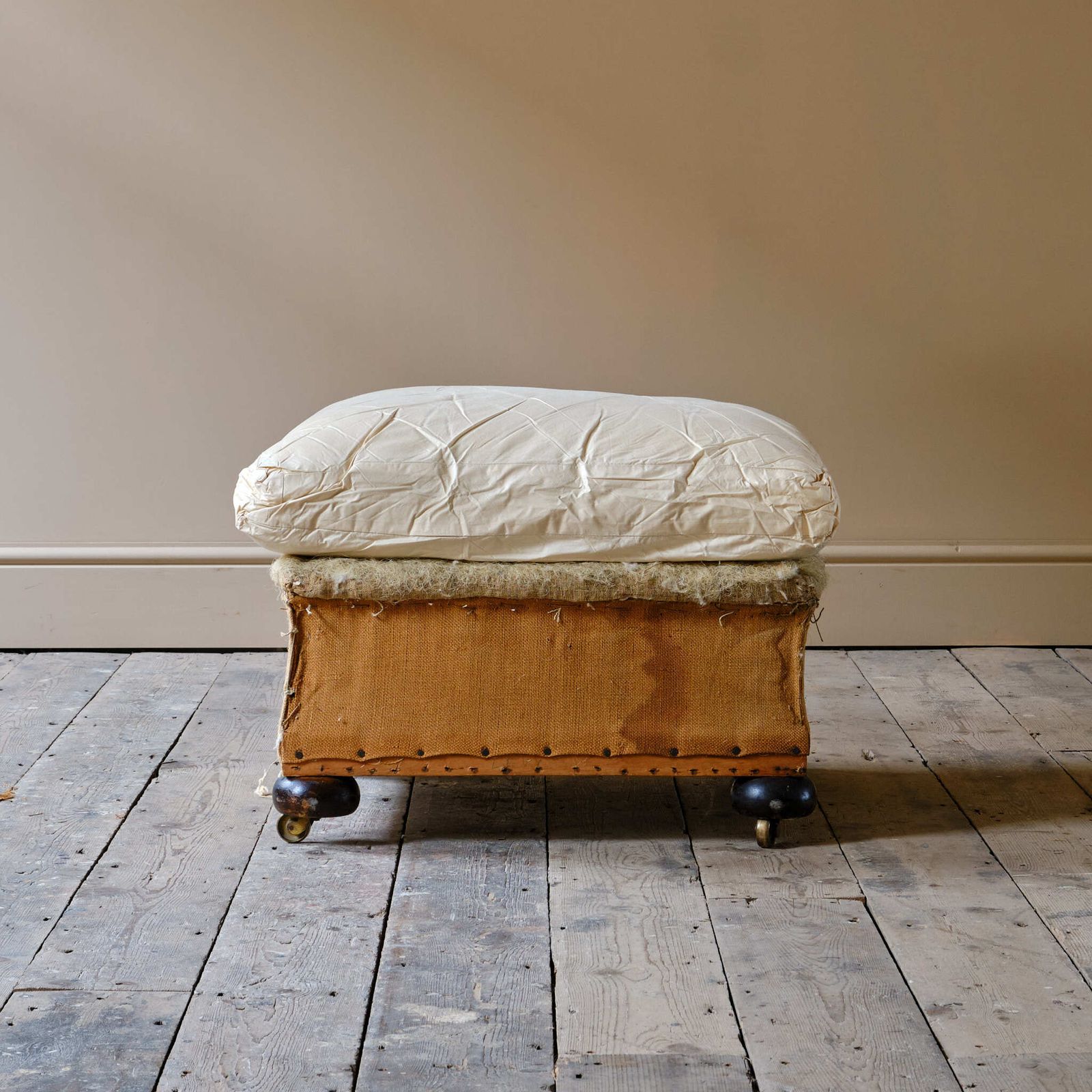 2250.0 Harrods Country House Armchair And Footstool photo