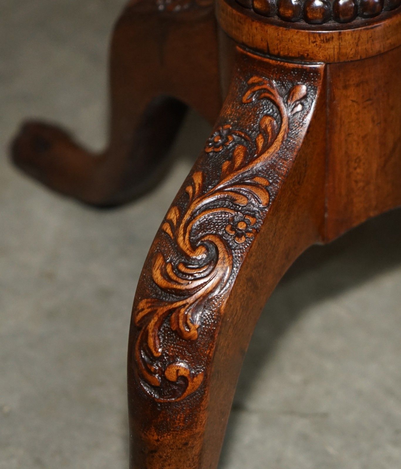Furniture Antique Georgian Pie Crust Edge Thomas Chippendale Tilt Top Occasional Table photo