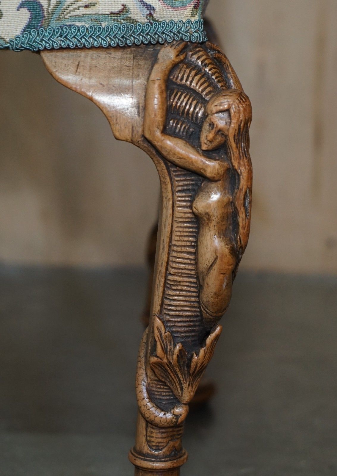 Exquisite Antique Victorian Hand Carved Piano Stool Depicting Mermaids photo vinterior