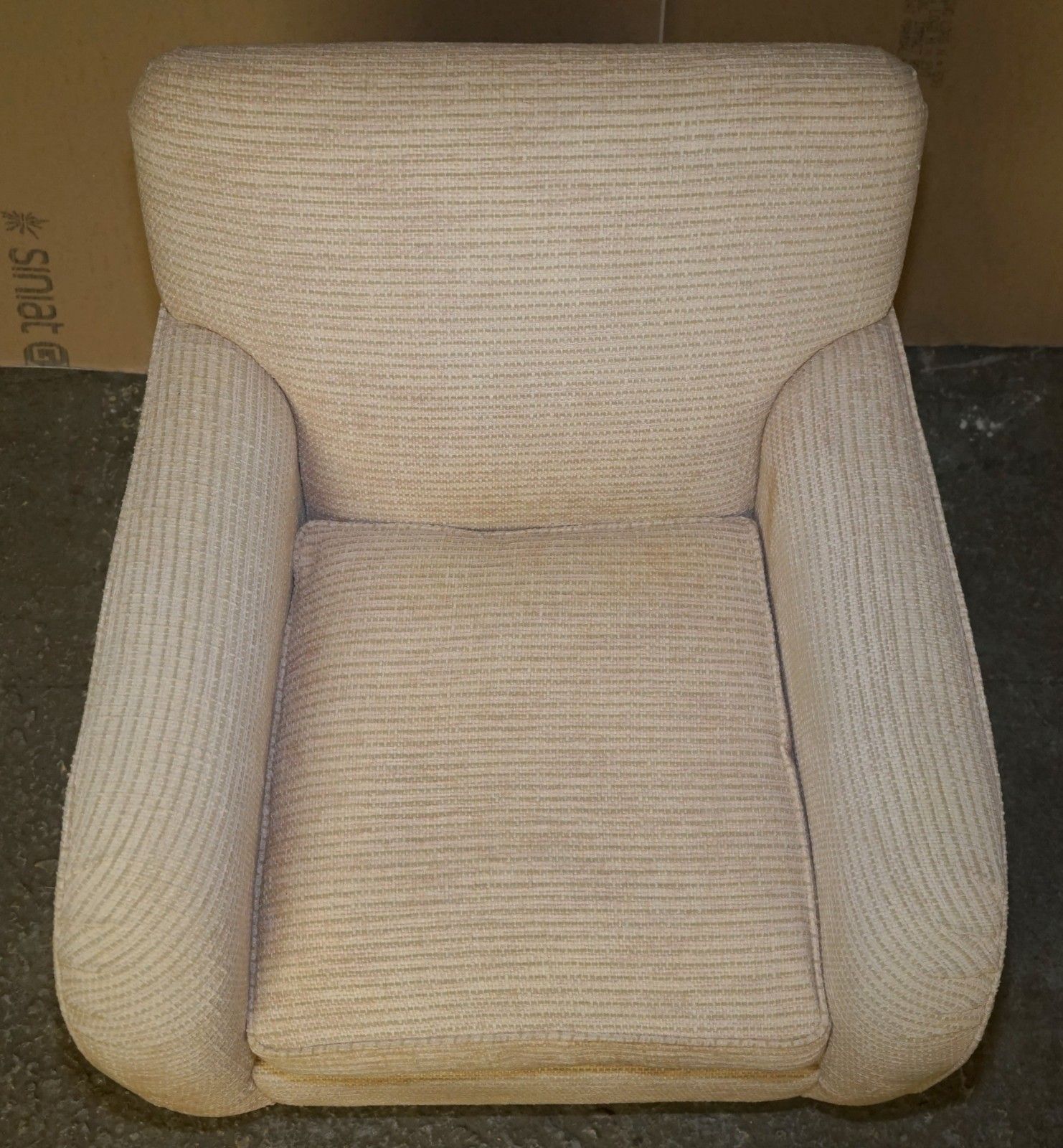 Contemporary Modern Club Sitting Room Armchair In Nice Fabric photo 395.0