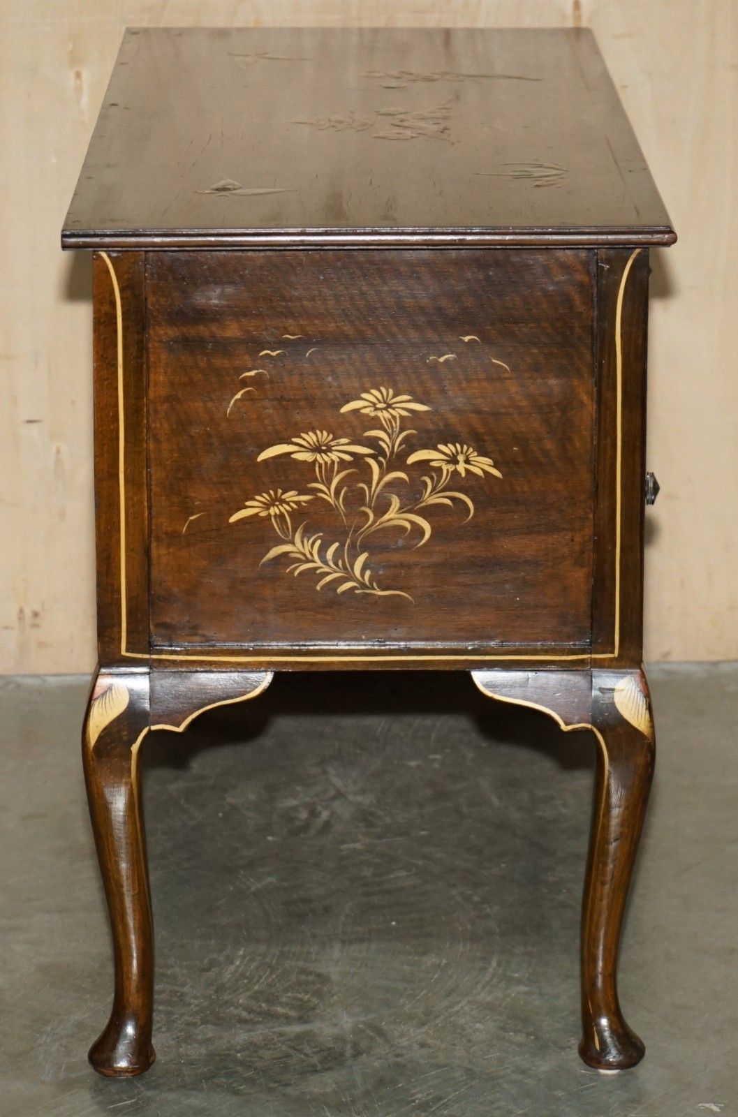 photo vintage Exquisite Chinese Circa 1920 Chinoiserie Walnut Dressing Table Or Kneehole Desk