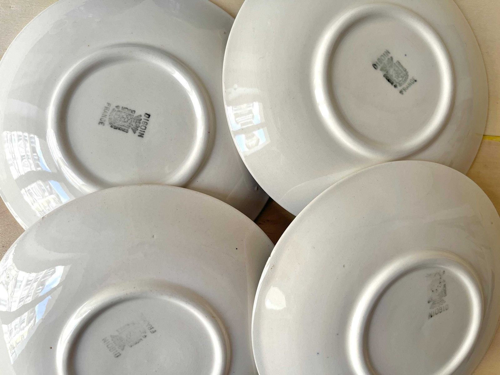photo vintage Antique Art Deco Teacups By Sarreguemines Digoin France, 1930's French Earthenware Set