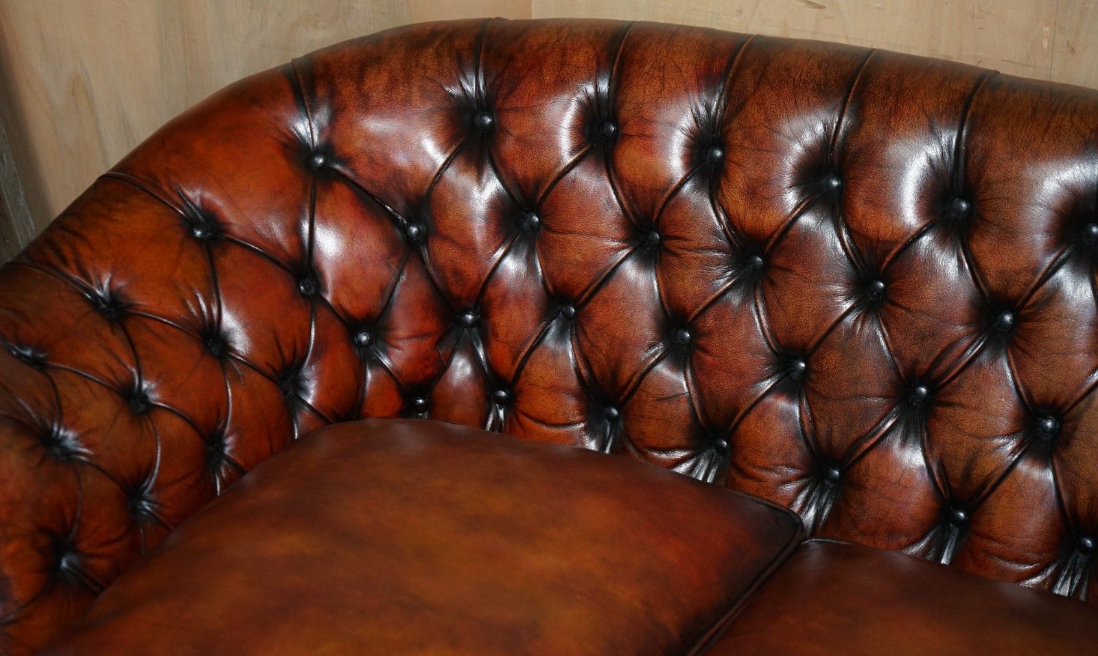 Vintage Hand Dyed Fully Restored Whisky Brown Leather Curved Chesterfield Sofa photo buy