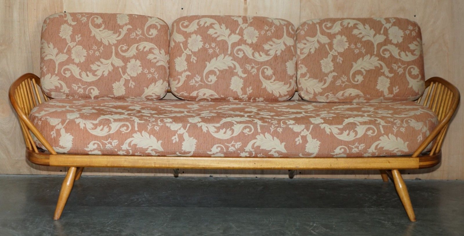 Luxury Designer Ercol Windsor Studio 355 Sofa Daybed Blonde Wood Part Of A Suite photo for sale