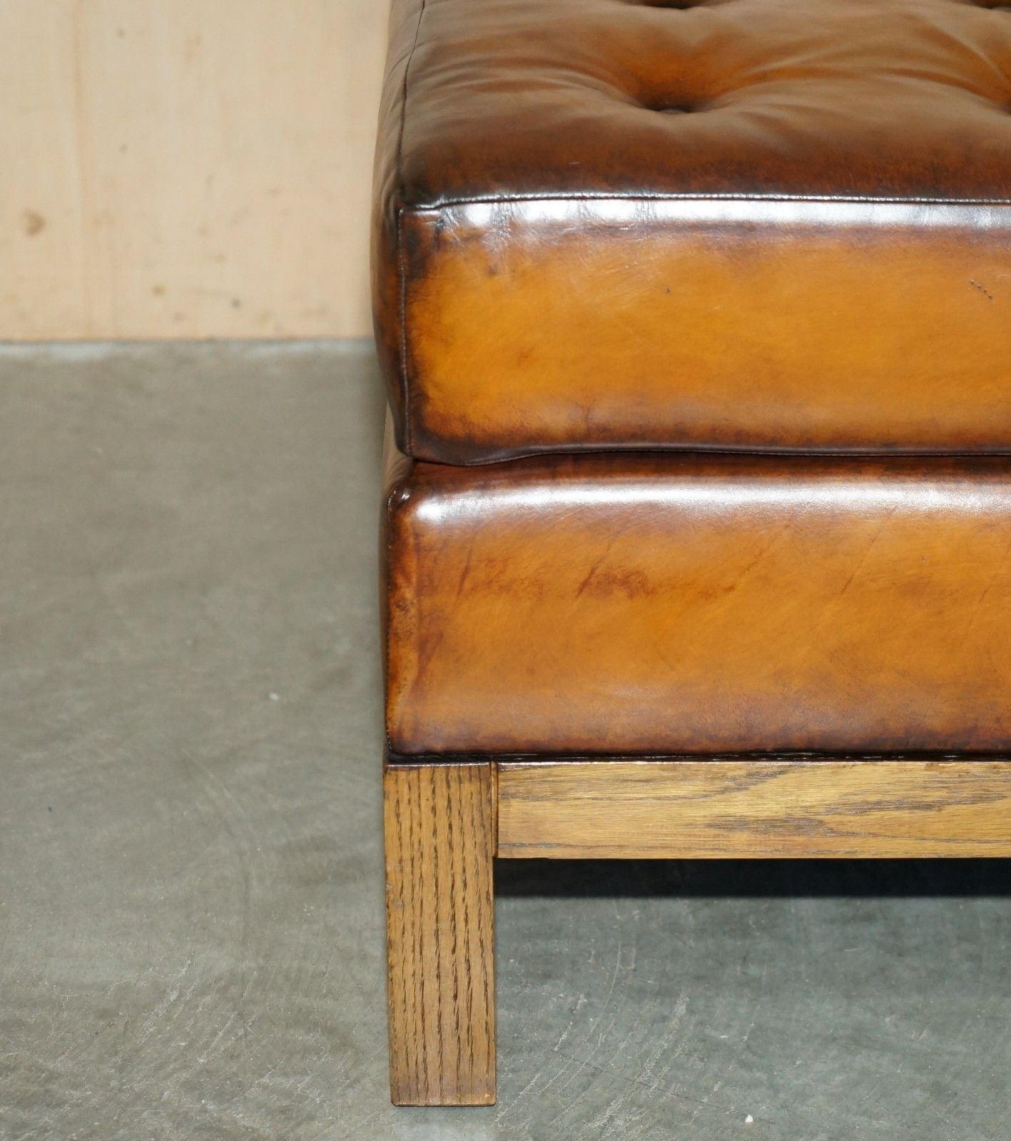 photo vinterior Rrp £4995 Large George Smith Chesterfield Chelsea Brown Leather Footstool