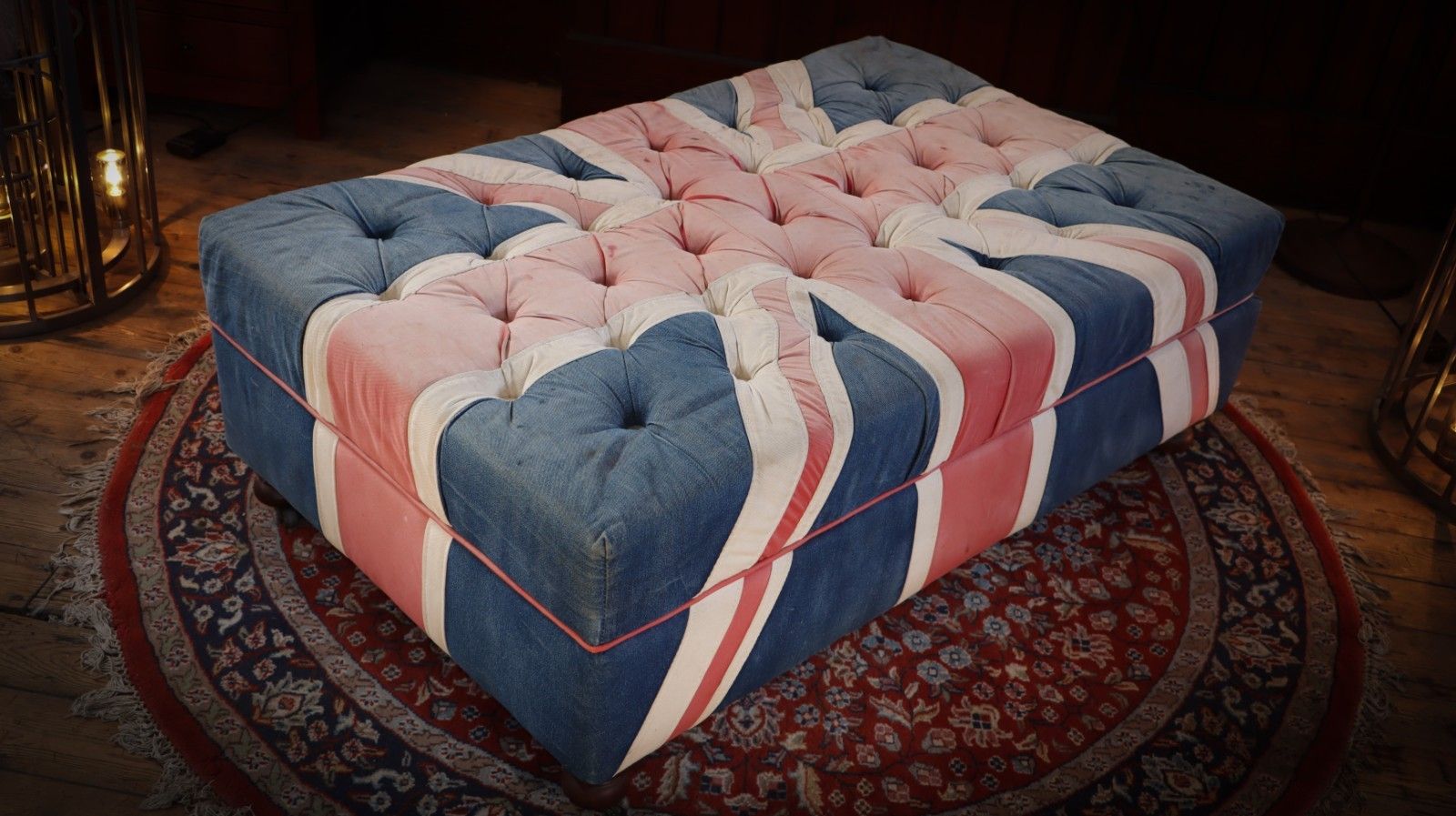 photo vinterior Superb Timothy Oulton Halo Westminster Buttoned Footstool Ottoman Union Jack 🚚