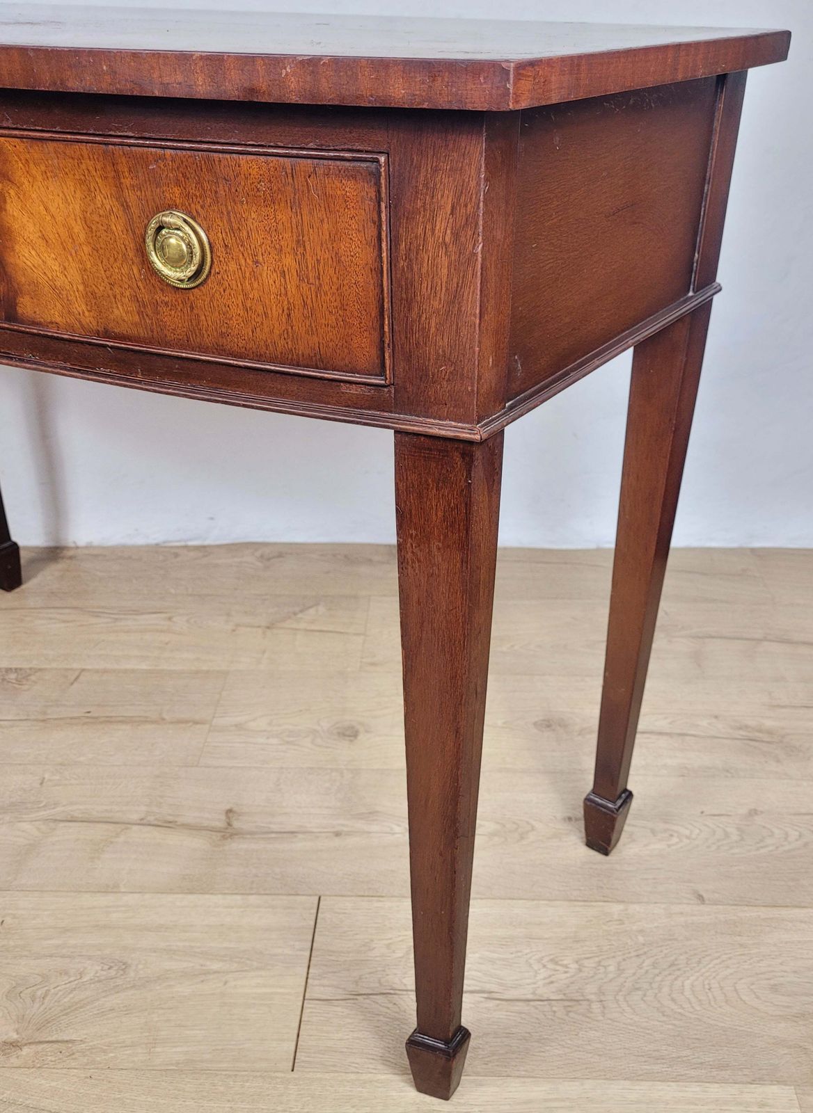 photo furniture Georgian Style Side Table G.T. Rachstraw Repro 1940s English Delivery Available