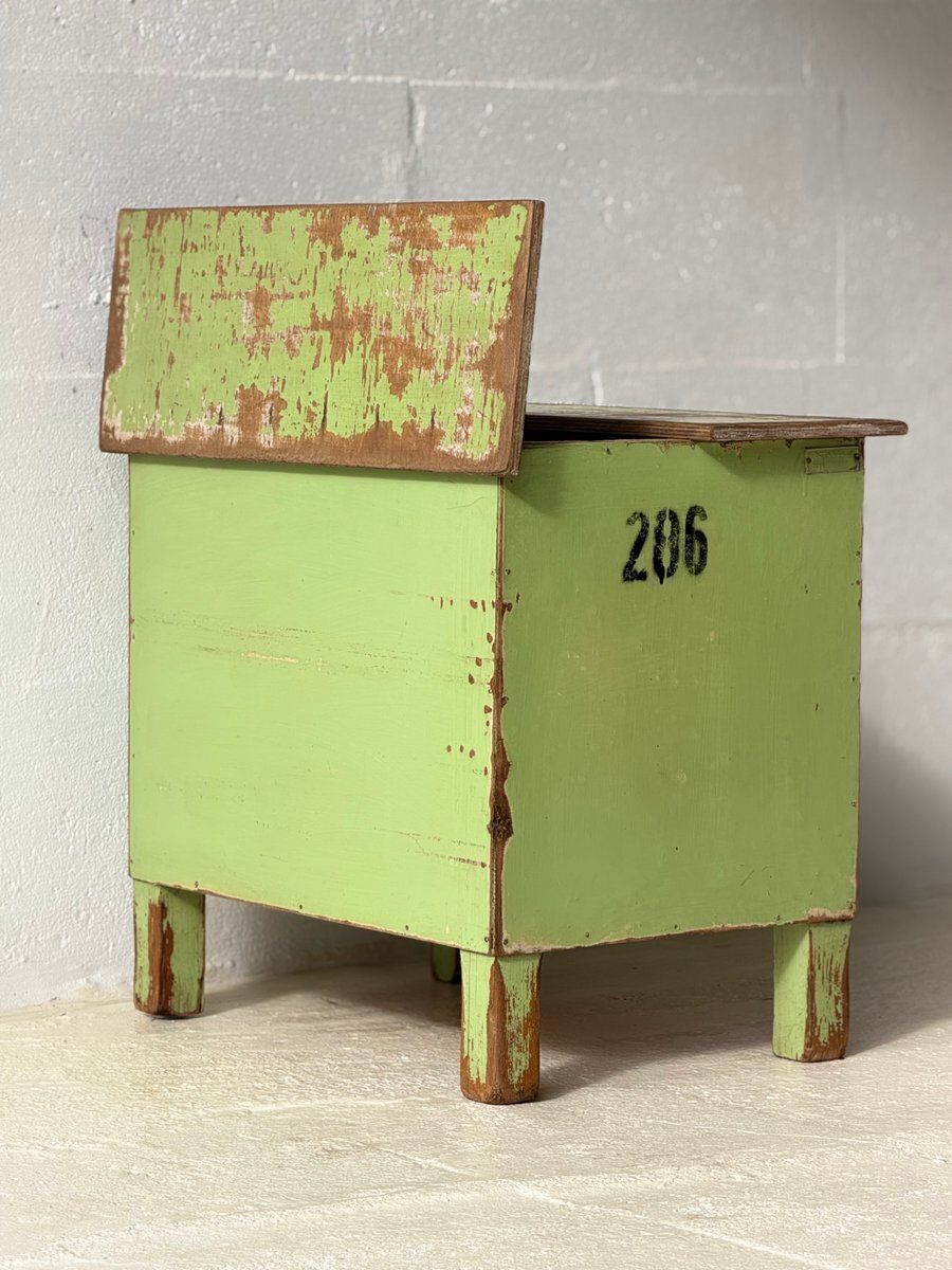 Industriële Groene Opbergtafel, 1960 photo Meubels