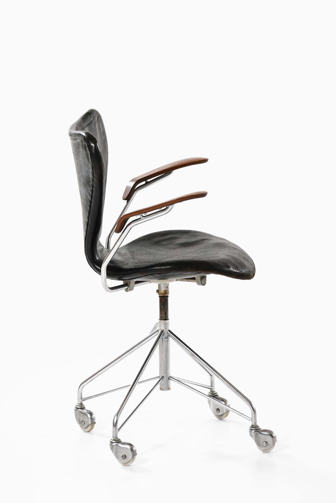 Office Chair In Leather, Steel And Rosewood By Arne Jacobsen, 1967 photo 4874.0