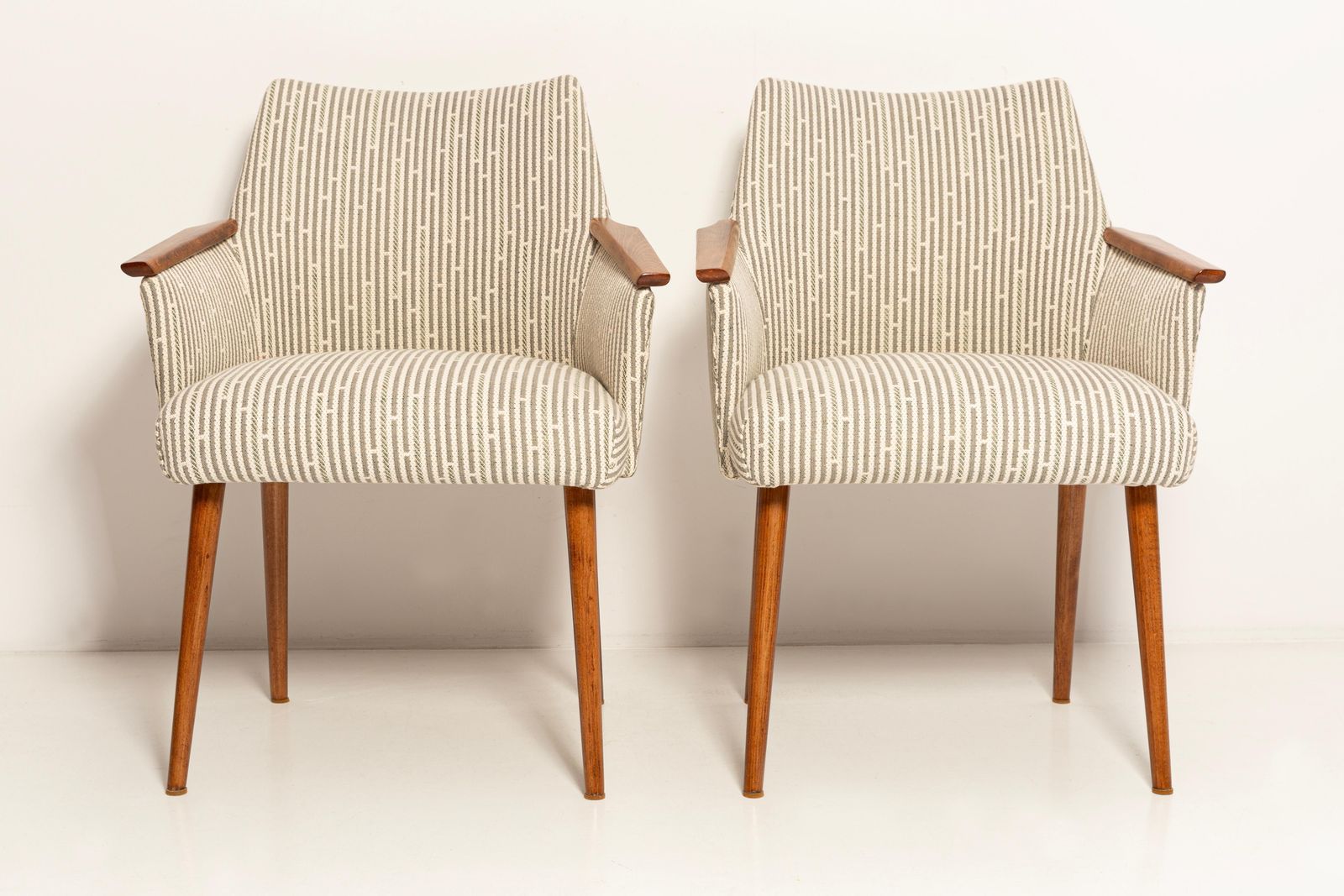 Set Of Two Mid Century Modern White Beige And Gray Chairs, 1960s, Germany photo 3108.0