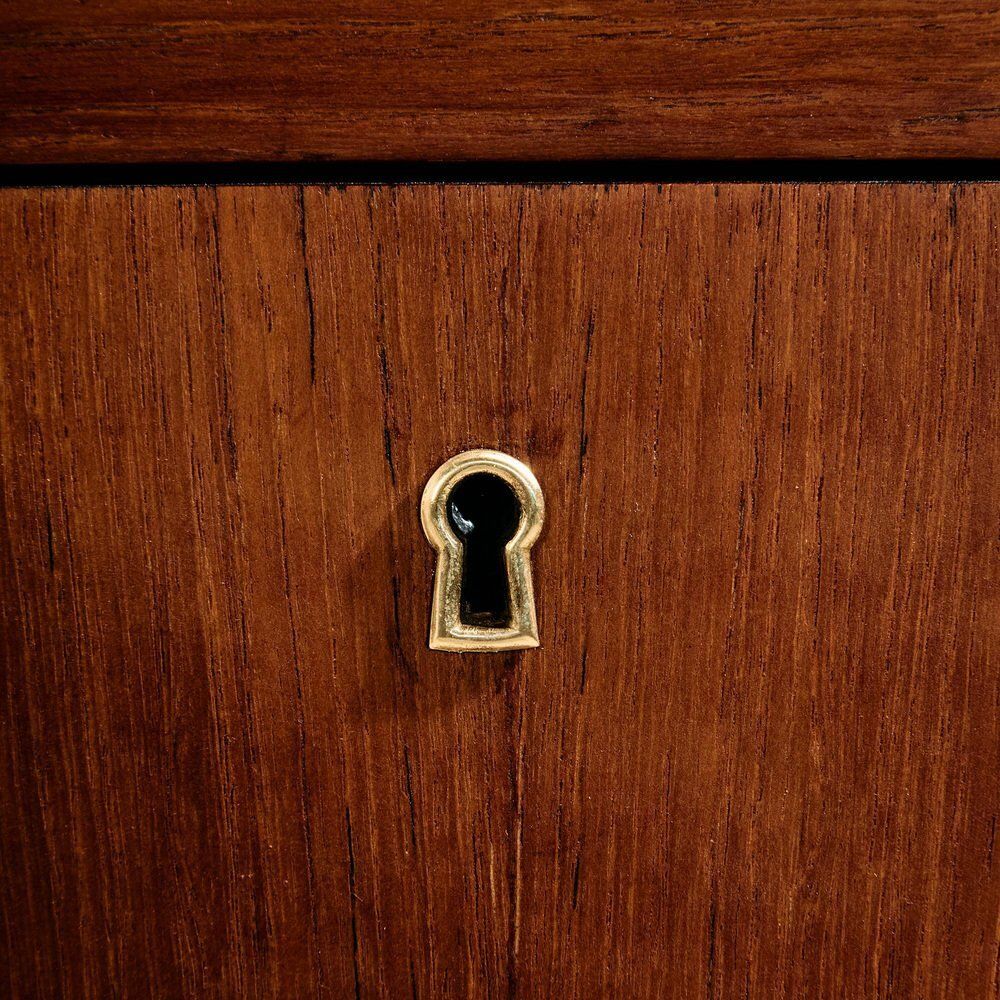 Teak And Oak Dresser, 1960s photo vinterior