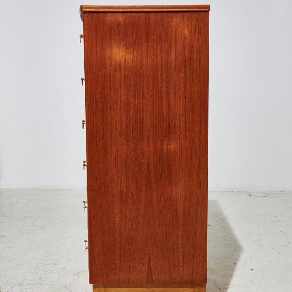 photo furniture Teak And Beech Dresser, 1960s
