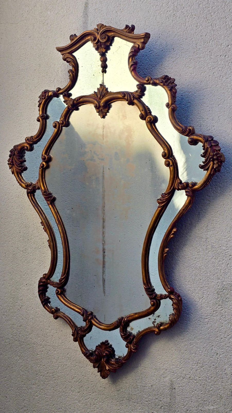 Large Italian Rococo Revival Carved Giltwood Mirror, Late 19th Century photo vinterior