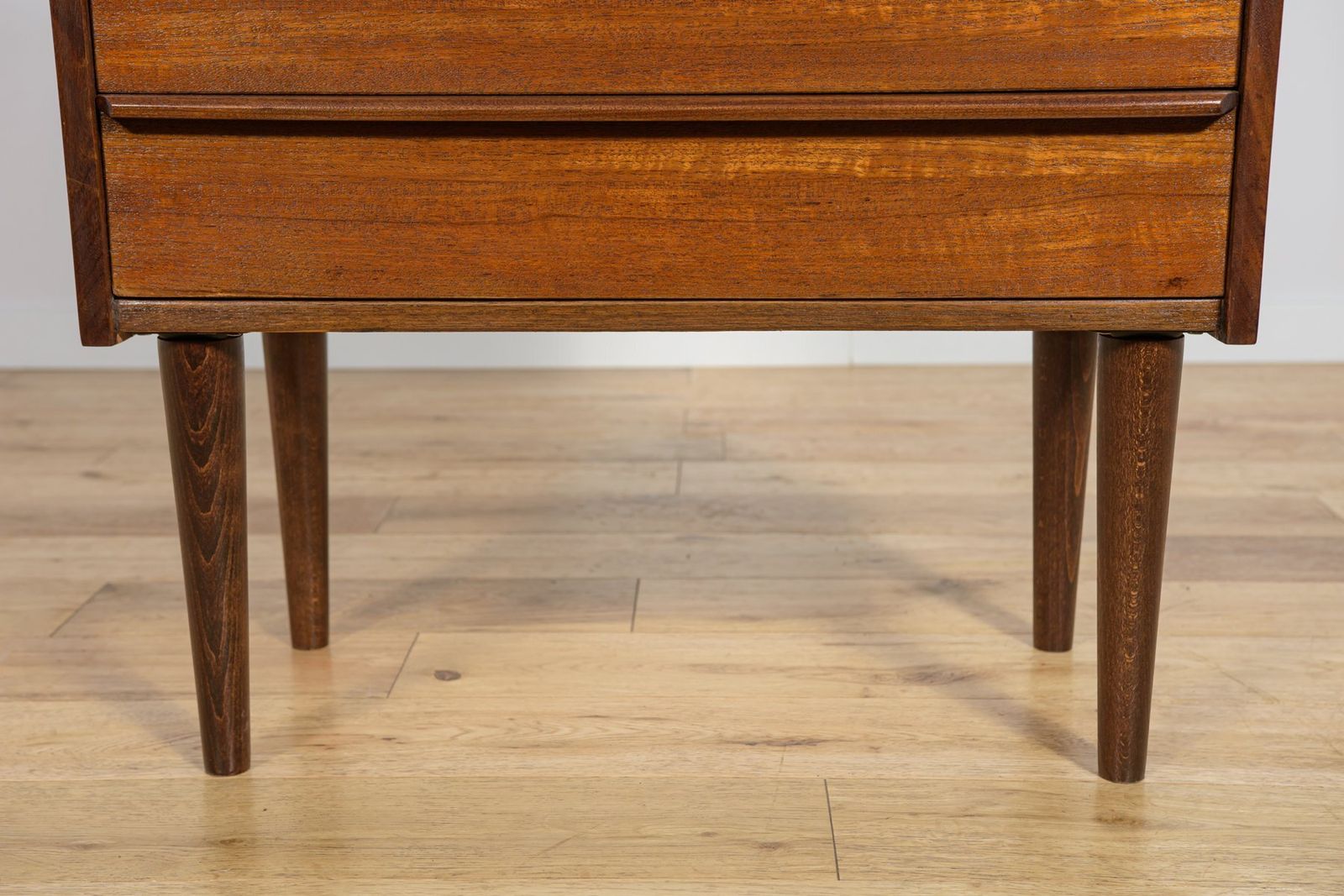 photo vinterior Mid Century Teak Dresser, United Kingdom, 1960s