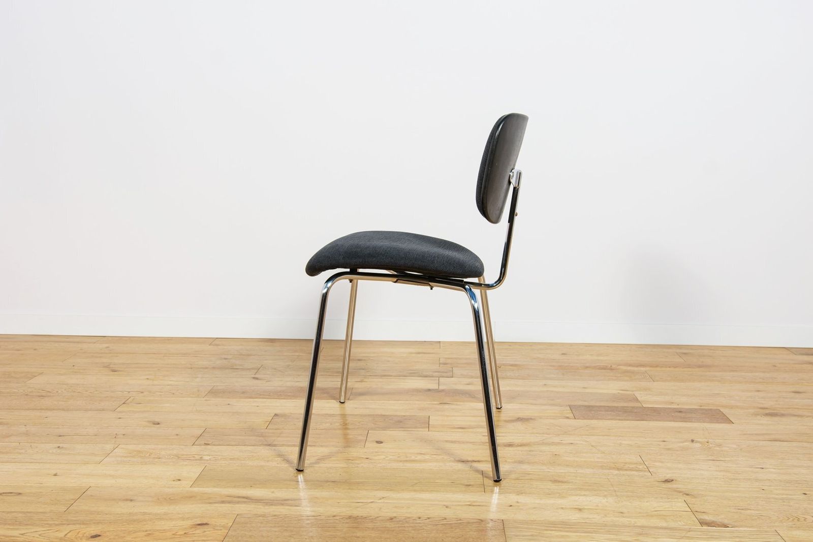 photo furniture Mid Century Se68 Side Chairs By Egon Eiermann For Wilde & Spieth, Germany, 1960s, Set Of 6