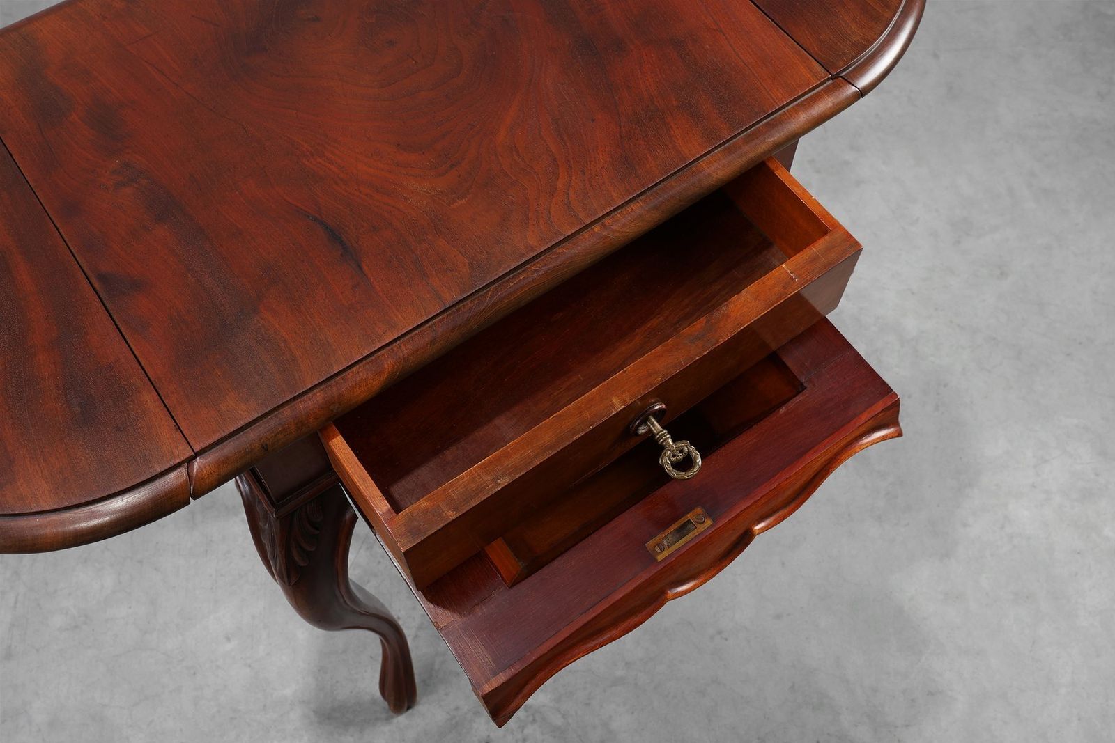 photo furniture French Louis XV Style Walnut Side Table With Drawer And Side Leaves