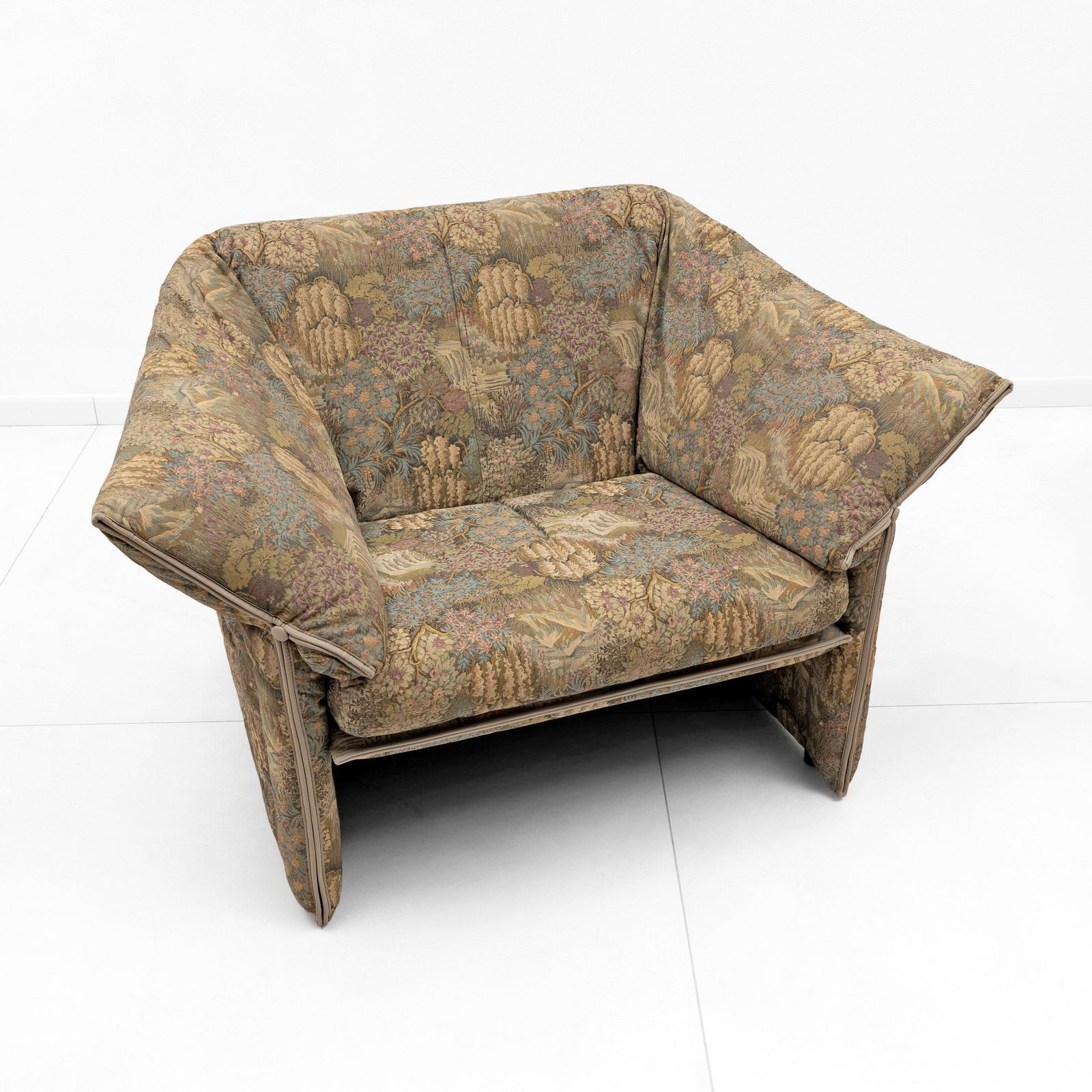 Pair Of Jacquard Fabric Armchairs, Mario Bellini, "Le Stelle" B&B Italia, 1970 photo vinterior