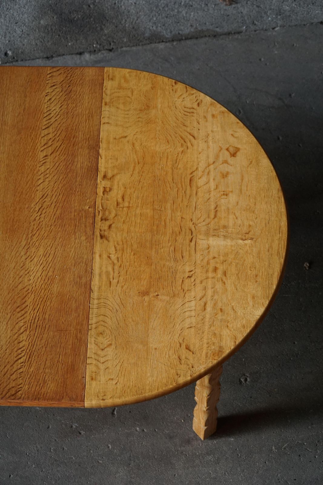 photo vintage Mid Century Round Oak Dining Table With Three Extensions, Danish Modern, 1960s