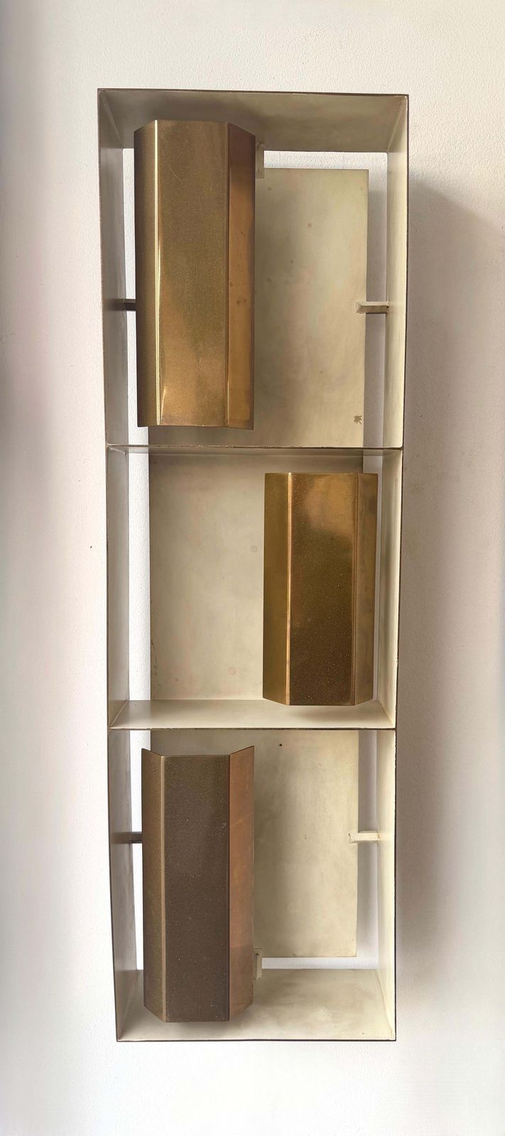 photo vintage Pair Of Brass Sconces "Finestra" 12664 By Gio Ponti For Arredoluce. Italy, 1950s
