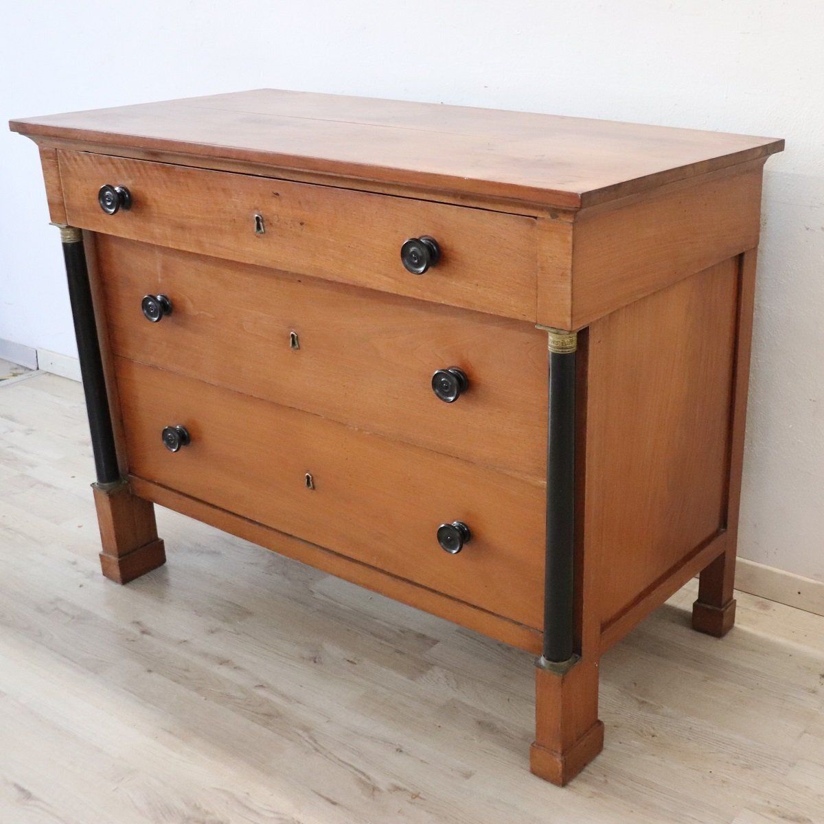 Furniture Antique Early 19th Century Walnut Chest Of Drawers photo