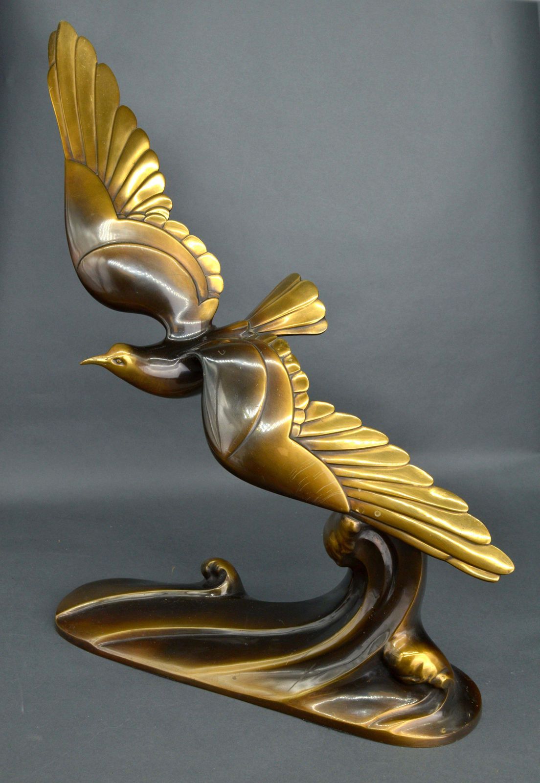 Unknowna. Soleau Gulls Over The Waves. Art Deco. Paris, Bronze, 52x58x25 Cm