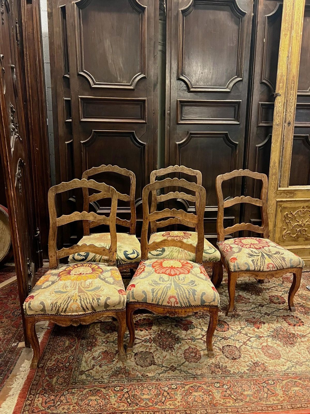 2836.0 Set Of No.6 Walnut Chairs, Floral Upholstery, Italy photo