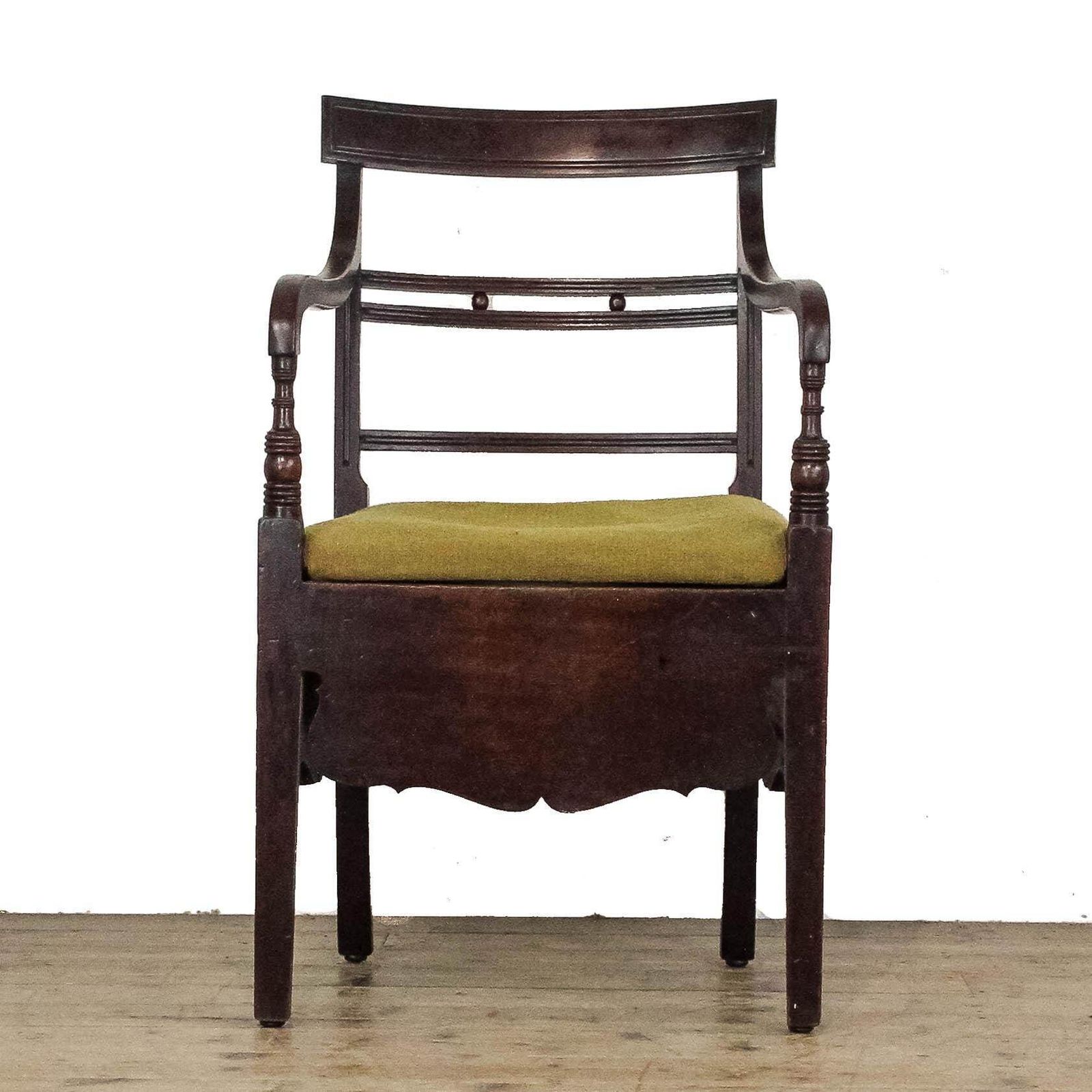Antique 18th Century Oak Commode Armchair | Antique Chair | Armchair | Antiques | Commode (M 6750) photo furniture