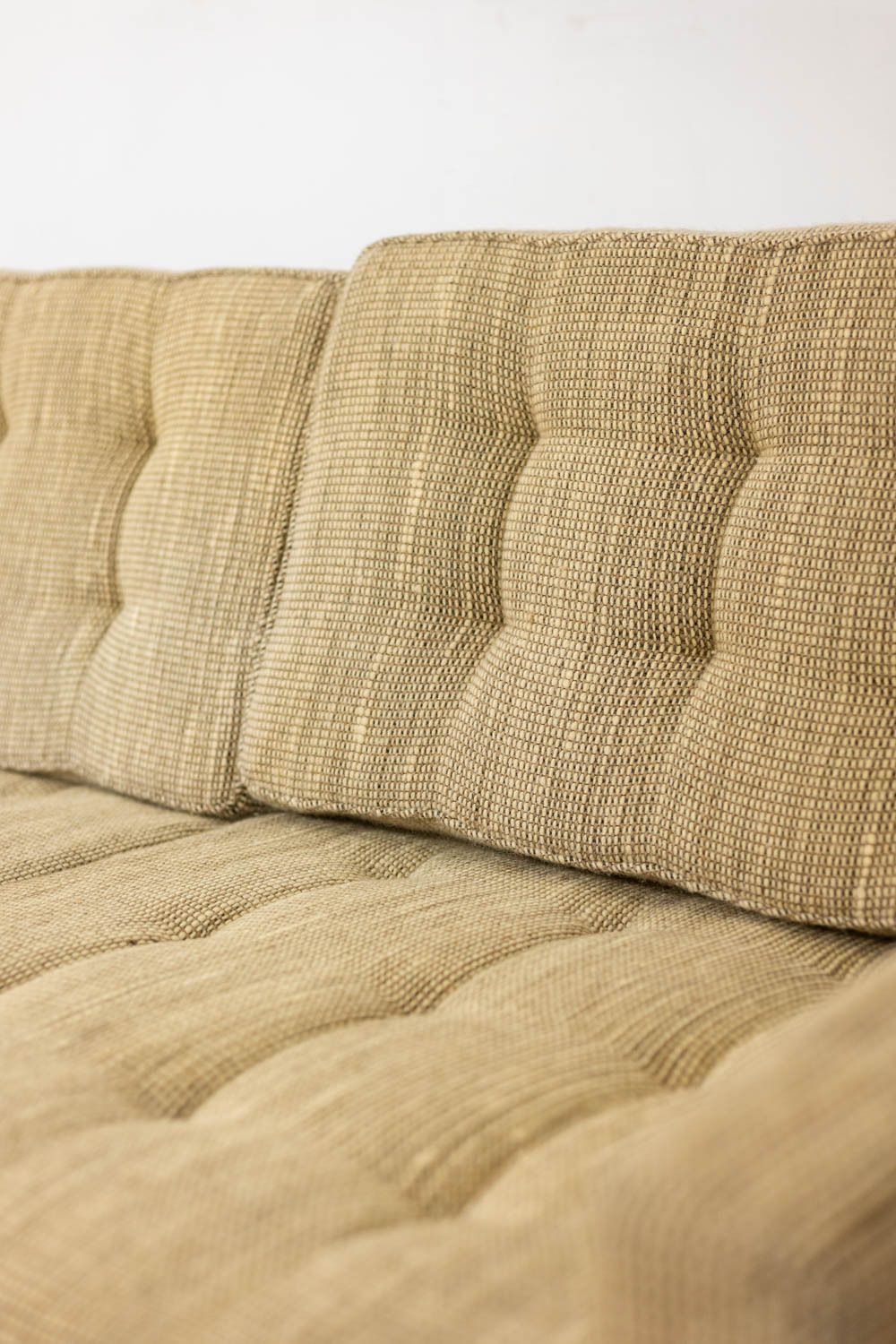 photo vintage Florence Knoll, For Knoll. Sofa And Pair Of Armchairs. 1960s 70s.