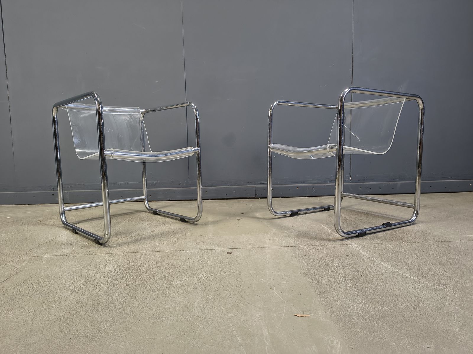 Pair Of Plexiglass And Tubular Chrome Armchairs, 1970s photo Furniture