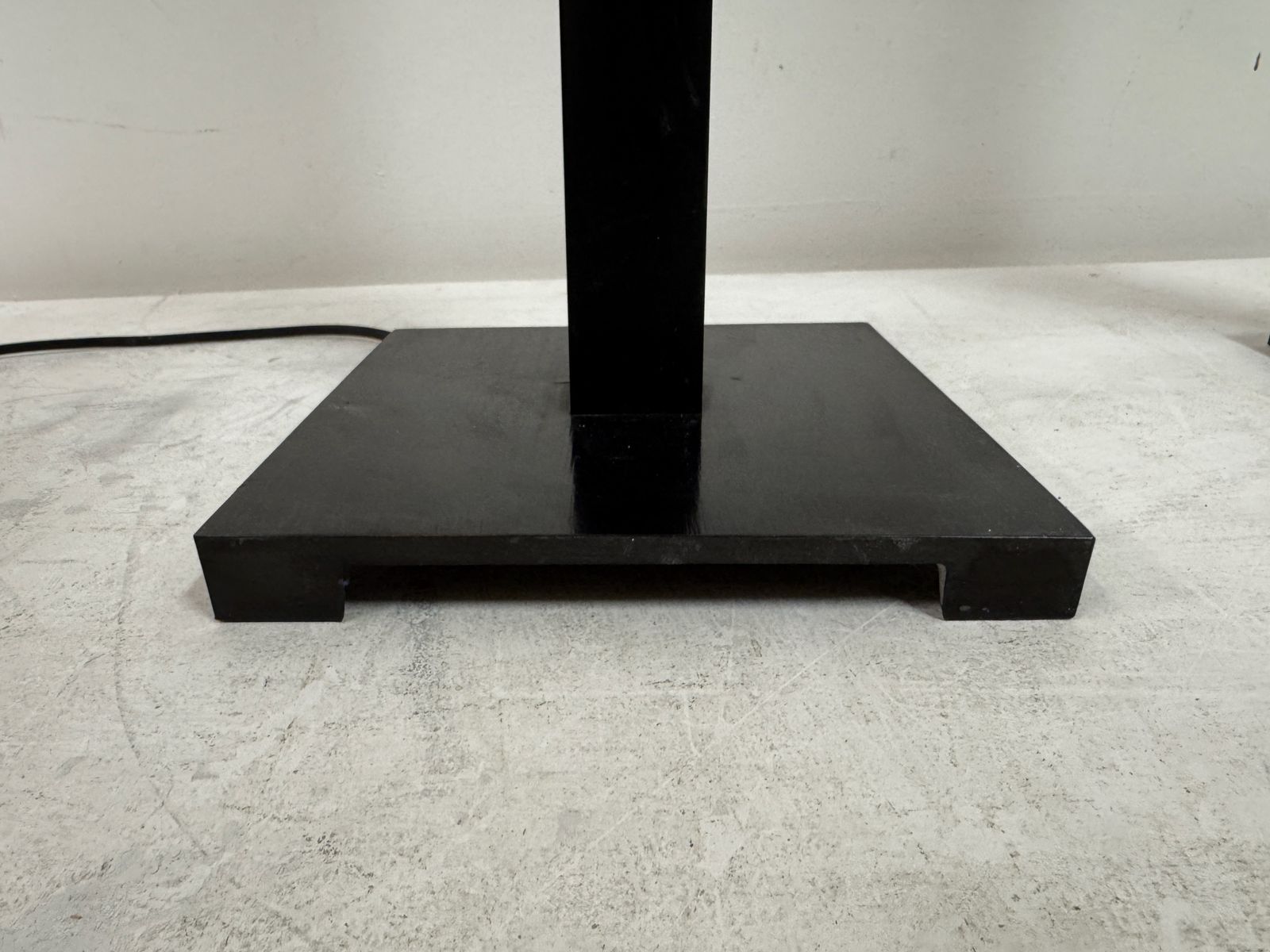 Pair Of Sculptural Floor Lamps By Aimé Cécil For Les Héritiers photo vinterior